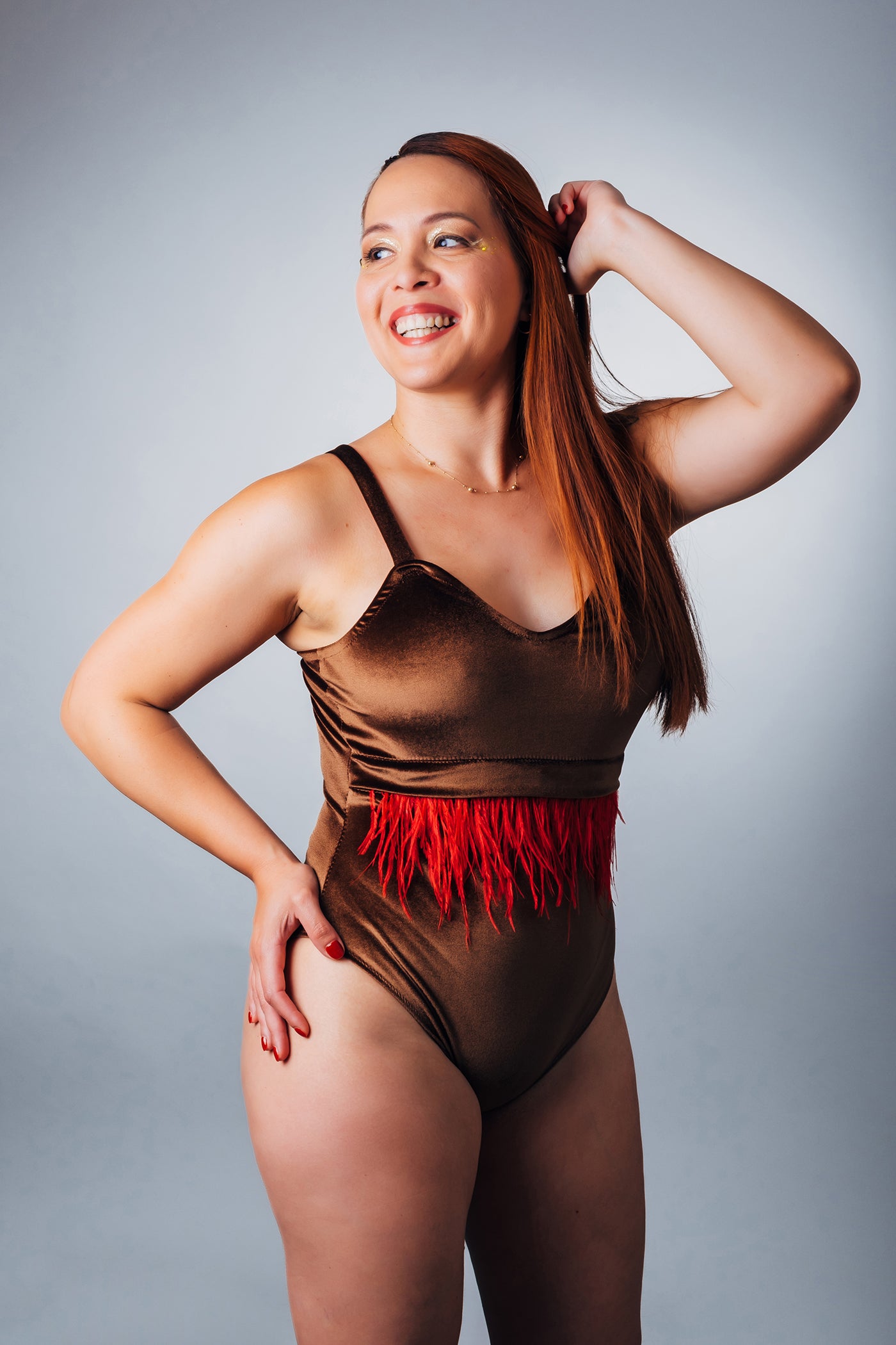 Bodysuit Gabriela con Accesorio Plumas